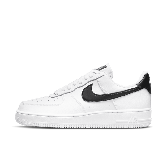 کفش ورزشی زنانه نایکی مدل Air Force 1 '07